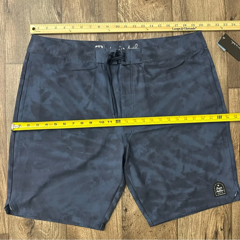 Travis Mathew Swim Summer Beach Board Shorts Mens Size 40 Insignia Blue